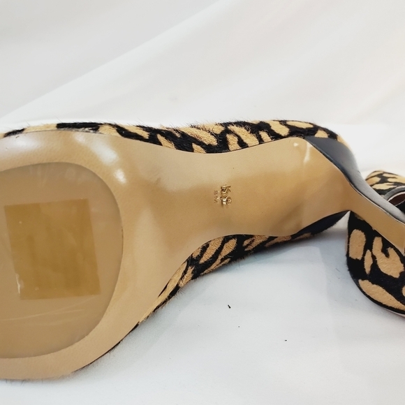 Kenneth Cole Pump, Real Calf Fur, Natural & Black Color Giraffe Print, Size 8 - Picture 10 of 10